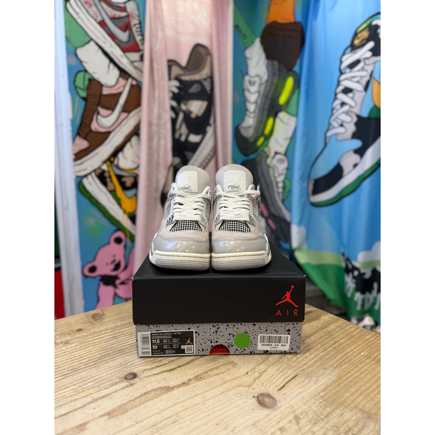 Jordan 4 Frozen Moments UK 9