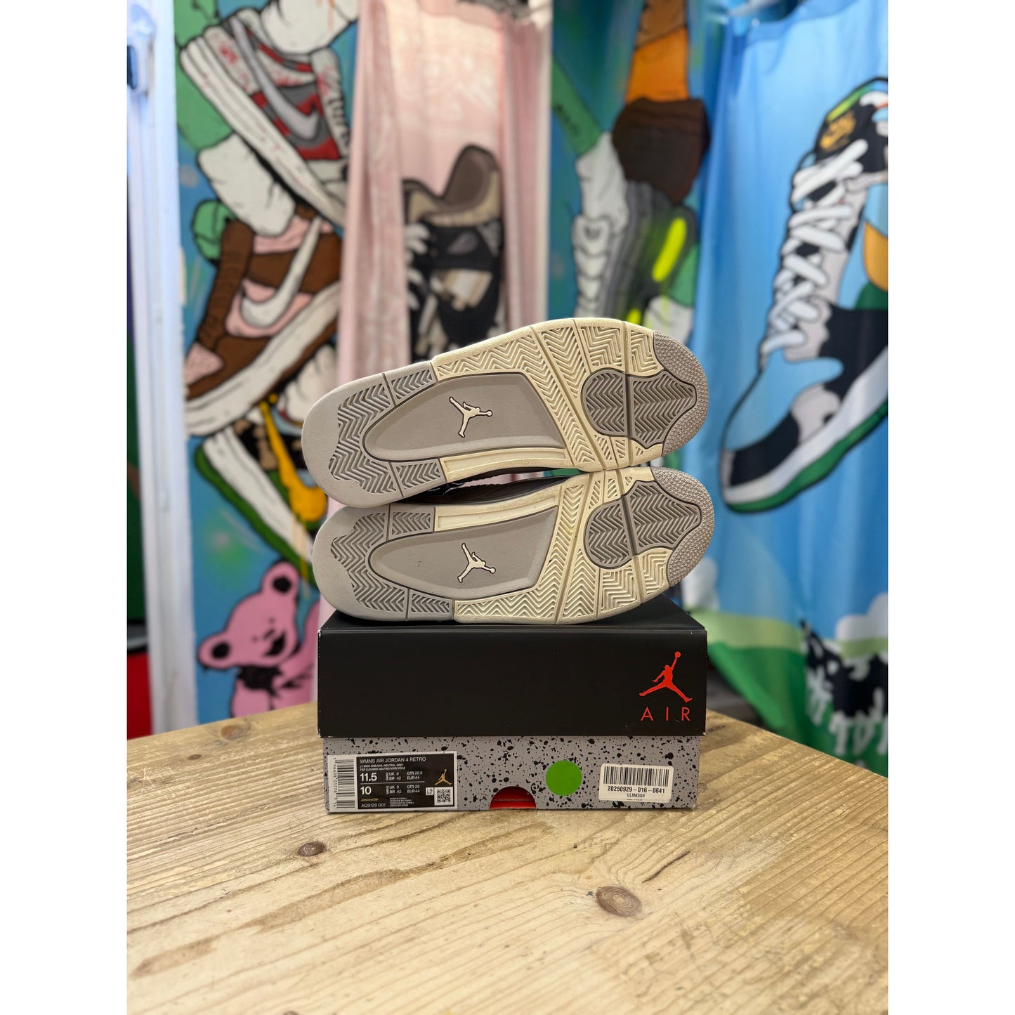 Jordan 4 Frozen Moments UK 9