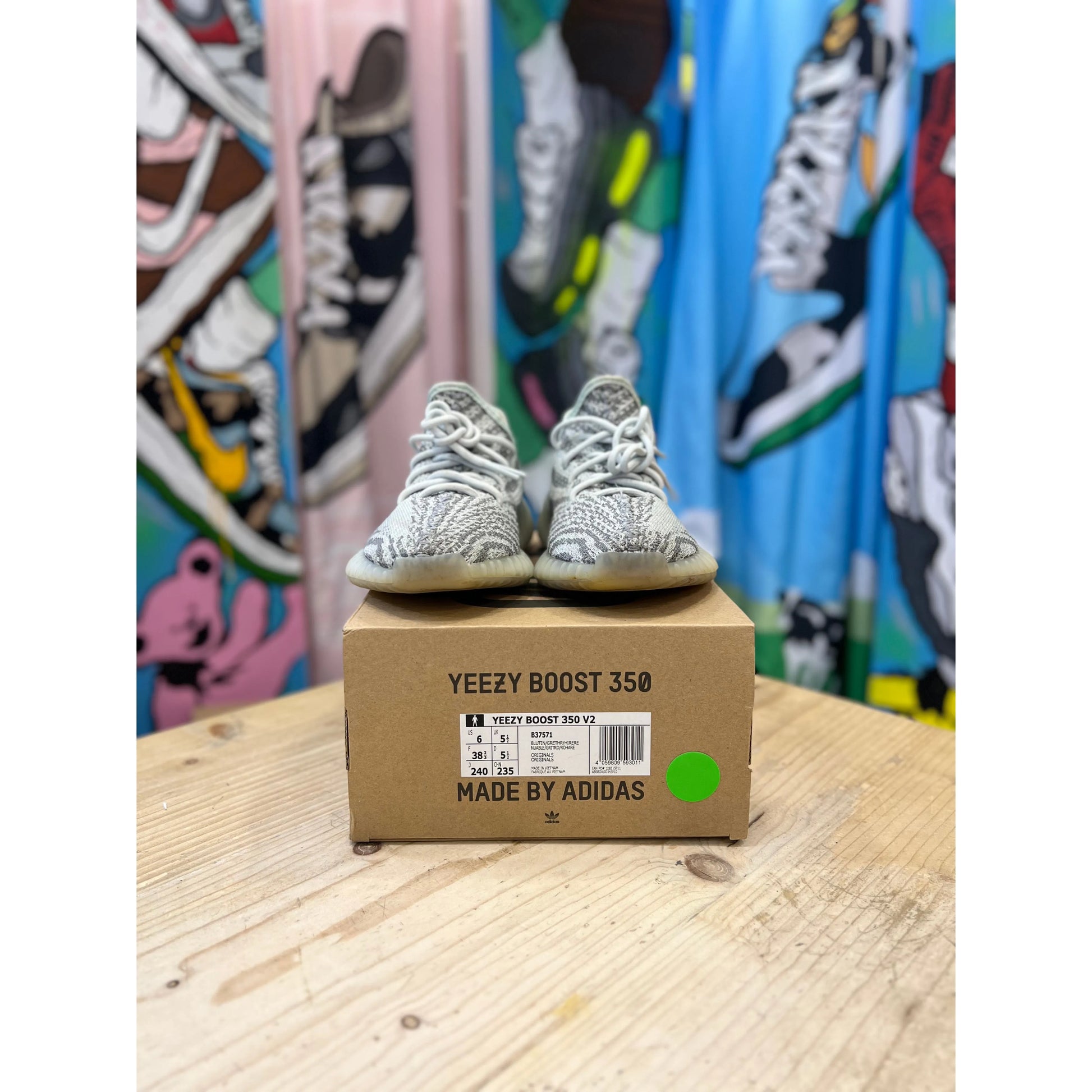 Yeezy 350 Blue Tint UK 5.5 Yeezy KershKicks