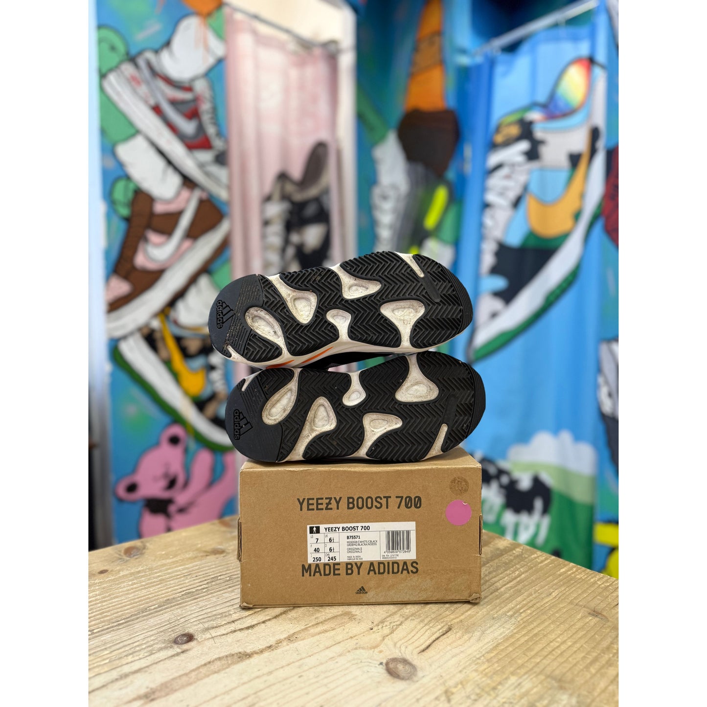 Yeezy 700 Waverunner UK 6.5