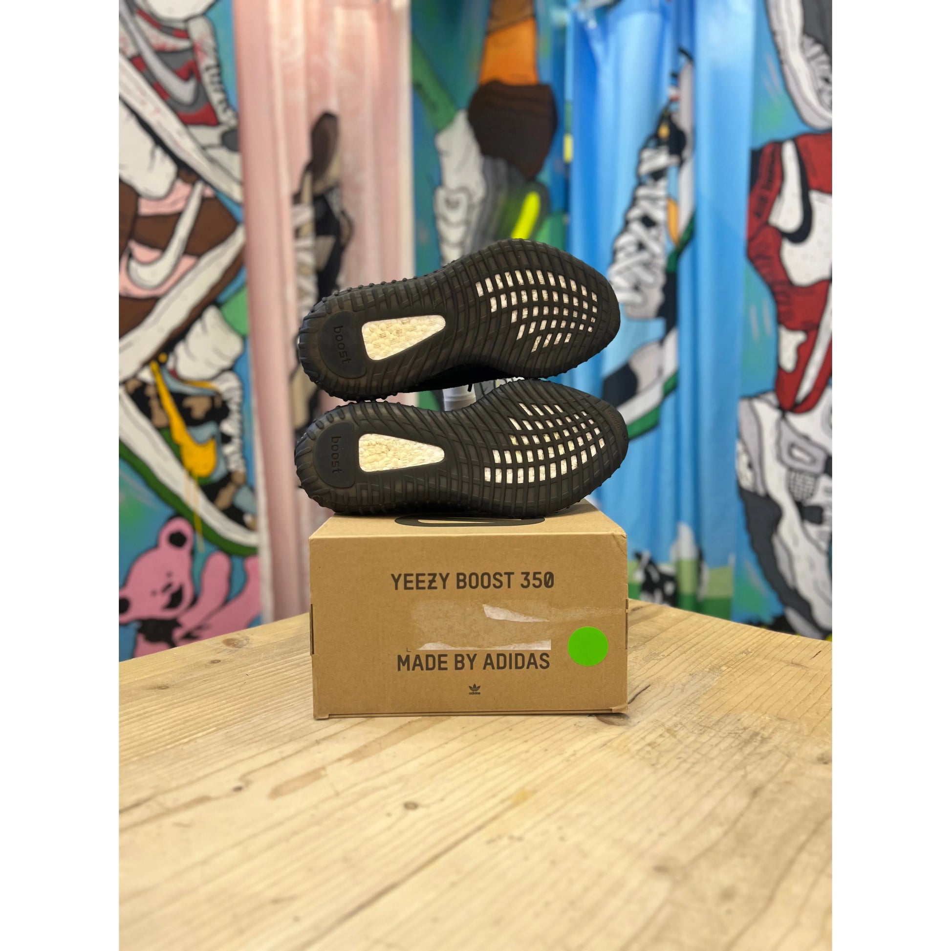 Yeezy 350 V1 Bred UK 8 Yeezy KershKicks