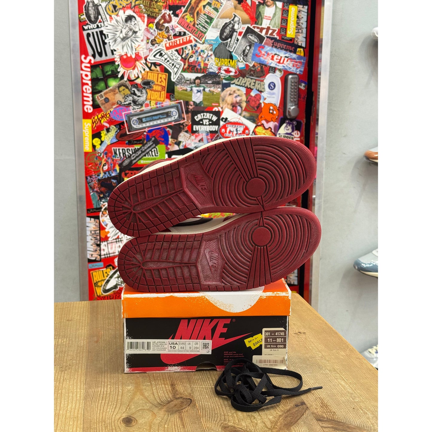 Jordan 1 Retro High OG Chicago Lost and Found UK 9.
