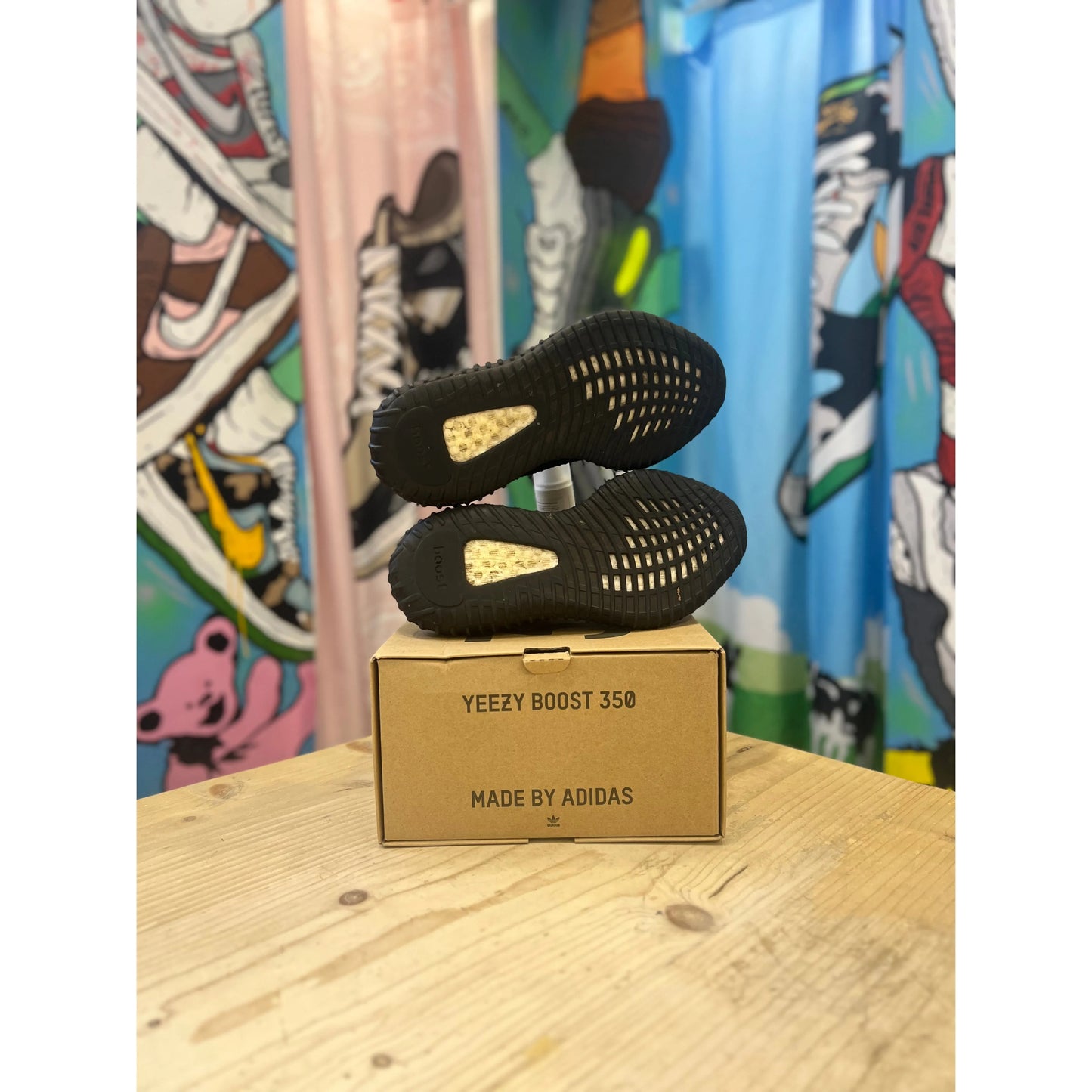 Yeezy 350 Oreo V2 UK 5.5 Yeezy KershKicks