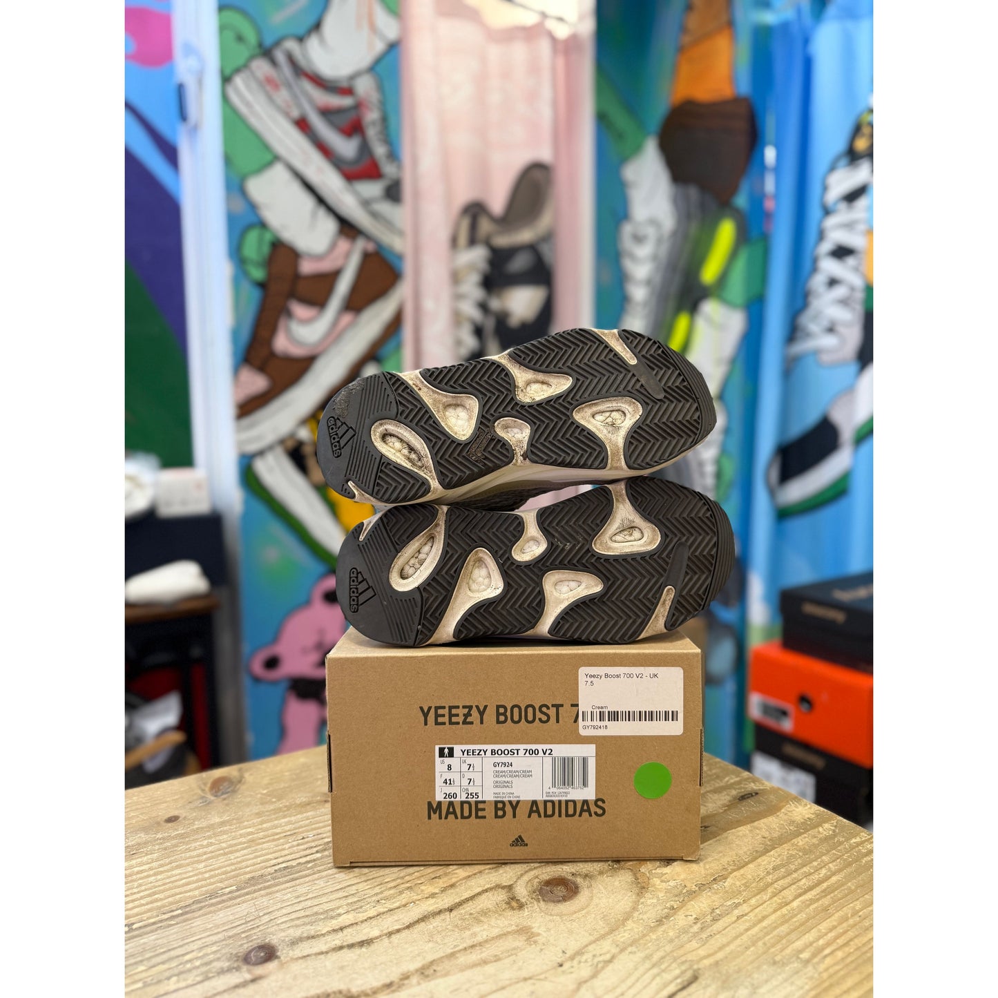 Yeezy 700 Static UK 7.5