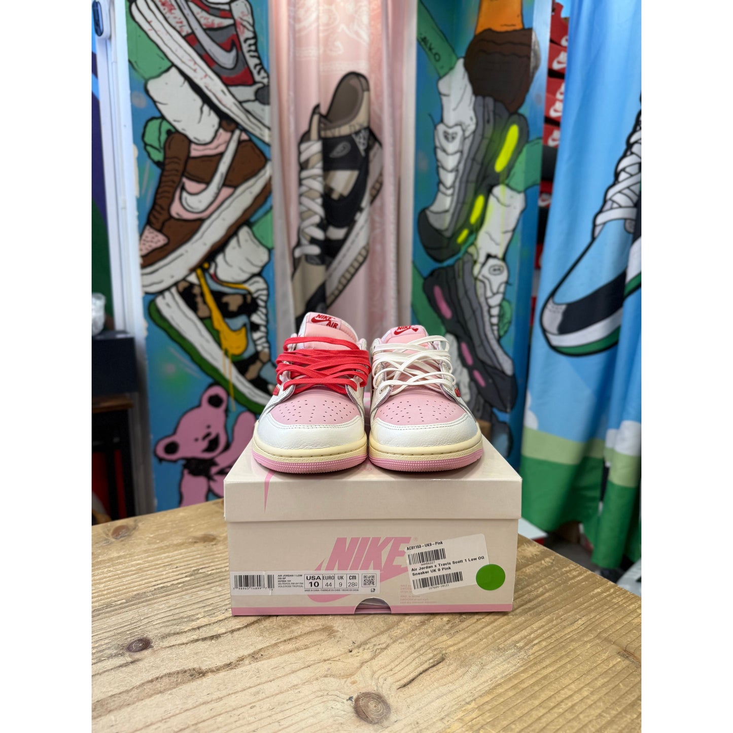 Jordan 1 Low Travis Scott Tropical Pink UK 9
