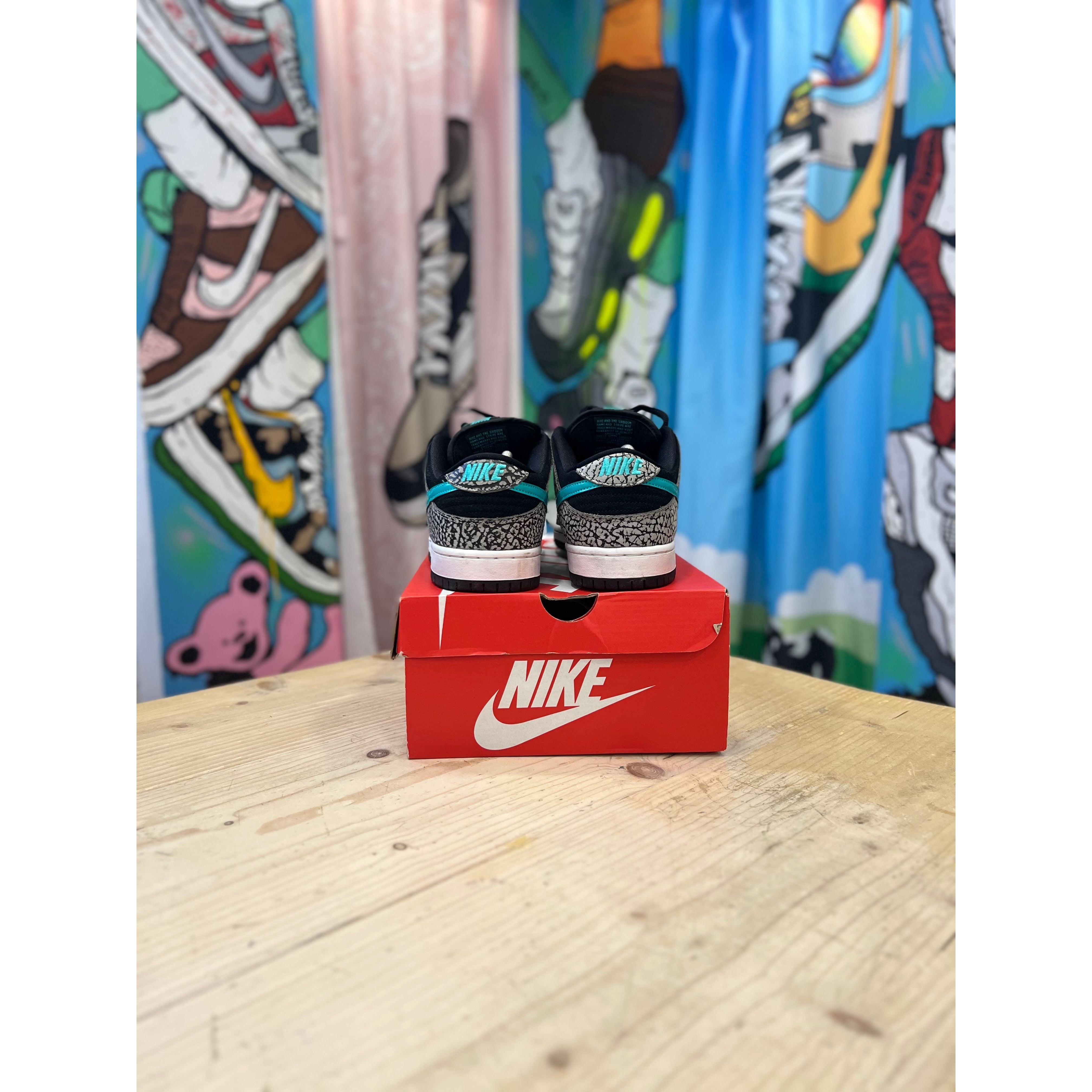 Nike uk 9.5 2025