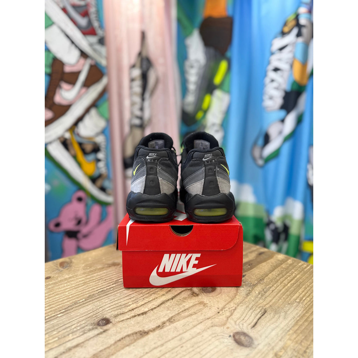 Air Max 95 Reverse Neon UK10.5