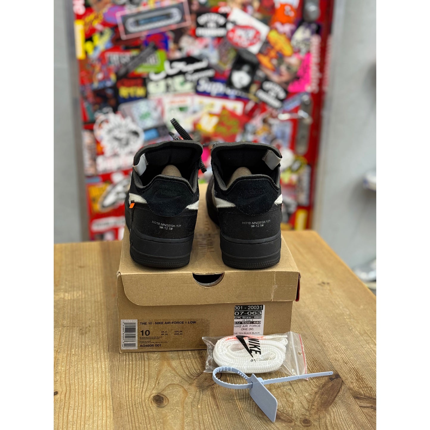 Nike Air Force 1 Low Off-White Black White UK 9