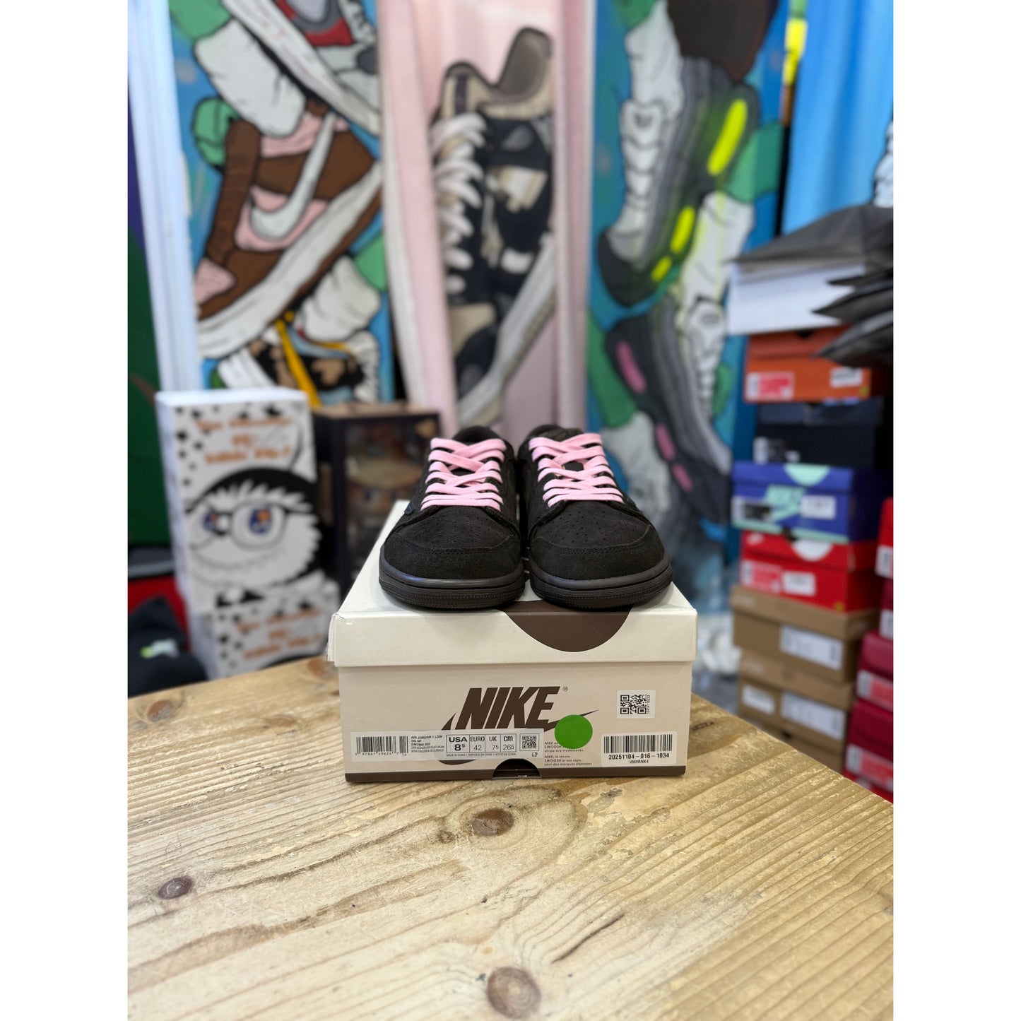 Jordan 1 Low Travis Scott Velvet Brown UK 7.5