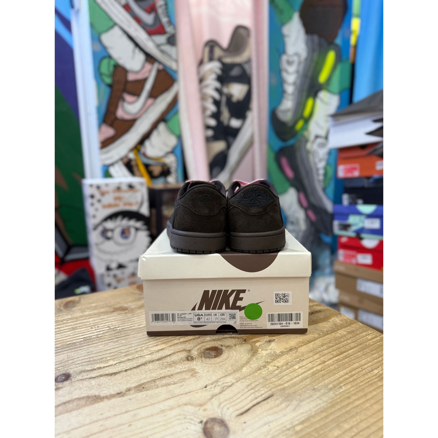 Jordan 1 Low Travis Scott Velvet Brown UK 7.5