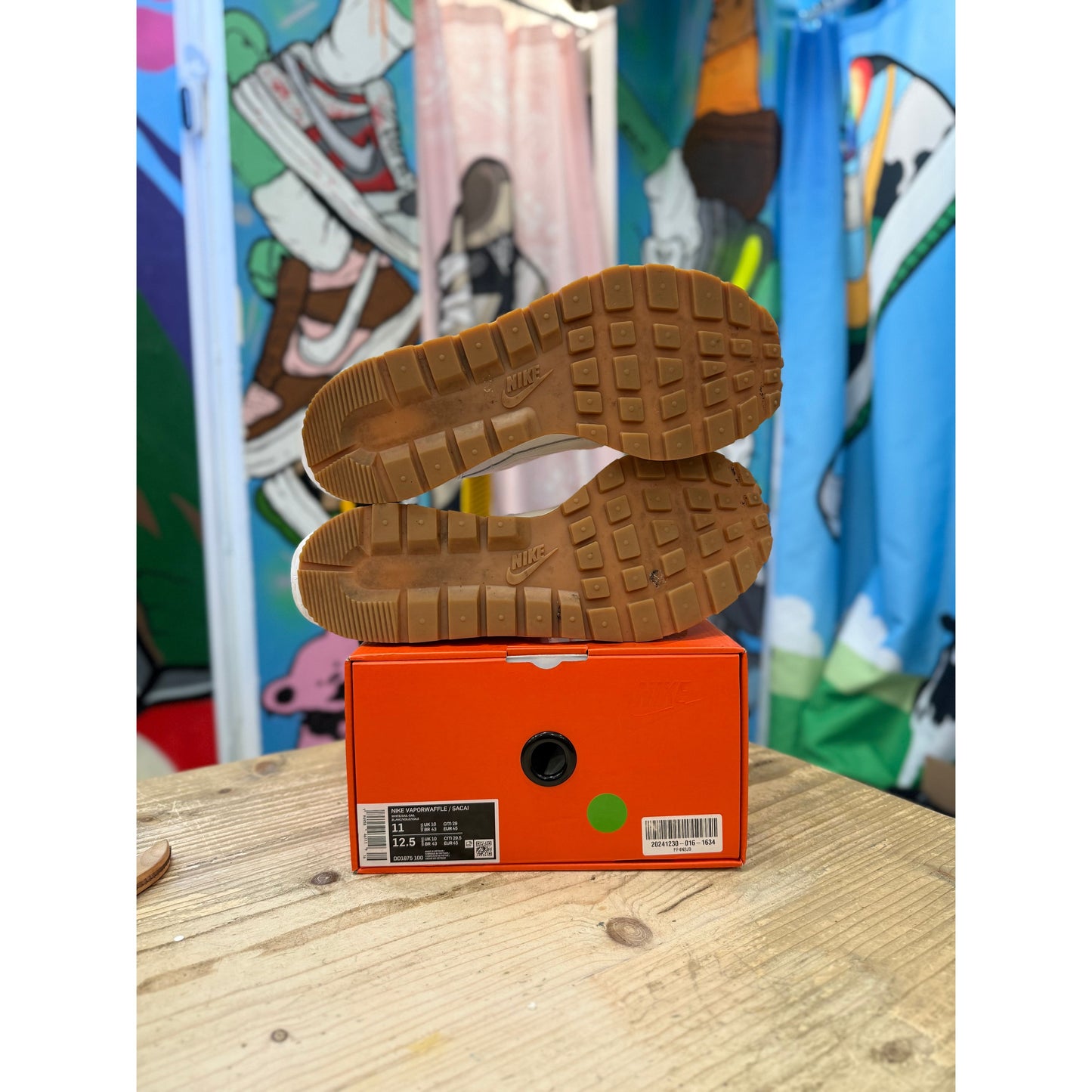 Nike Sacai Vapourwaffle Sail Gum UK 10