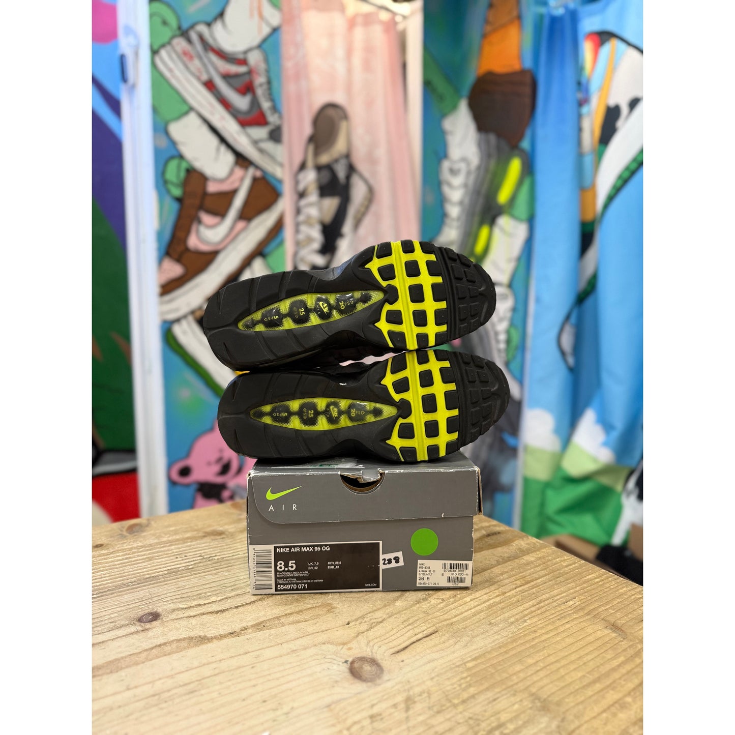 Nike Air Max 95 Neon UK 7.5
