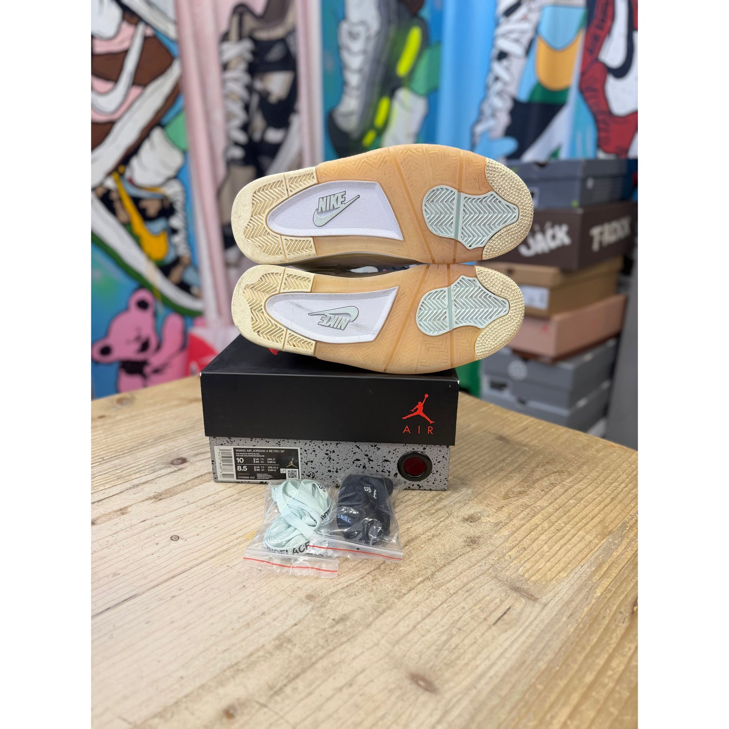 Jordan 4 Off White Sail UK7.5