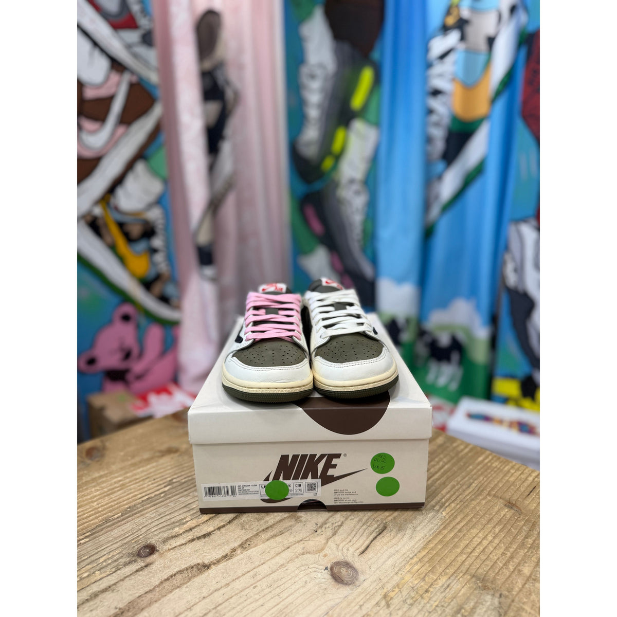 Jordan 1 Low Medium Olive Travis Scott UK 6