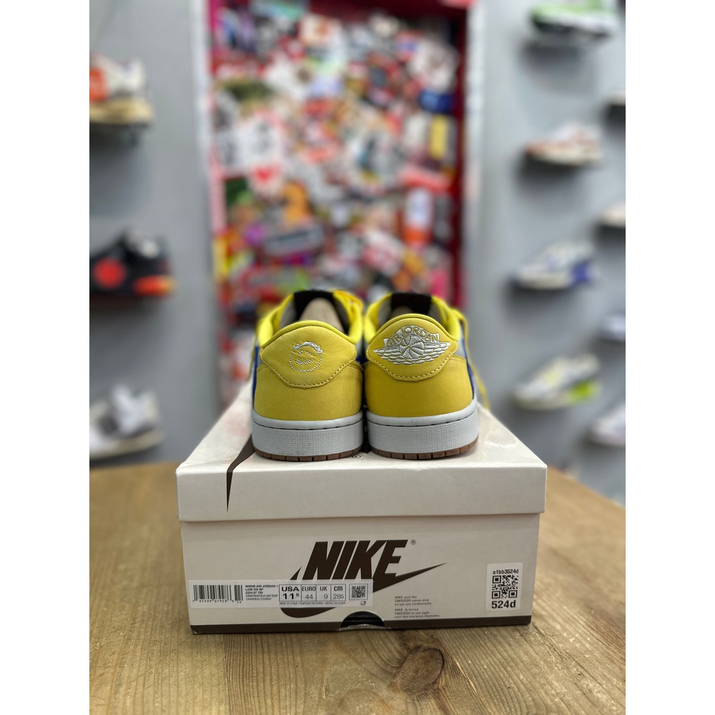 Jordan 1 Retro Low OG SP Travis Scott Canary (Women's) UK 9