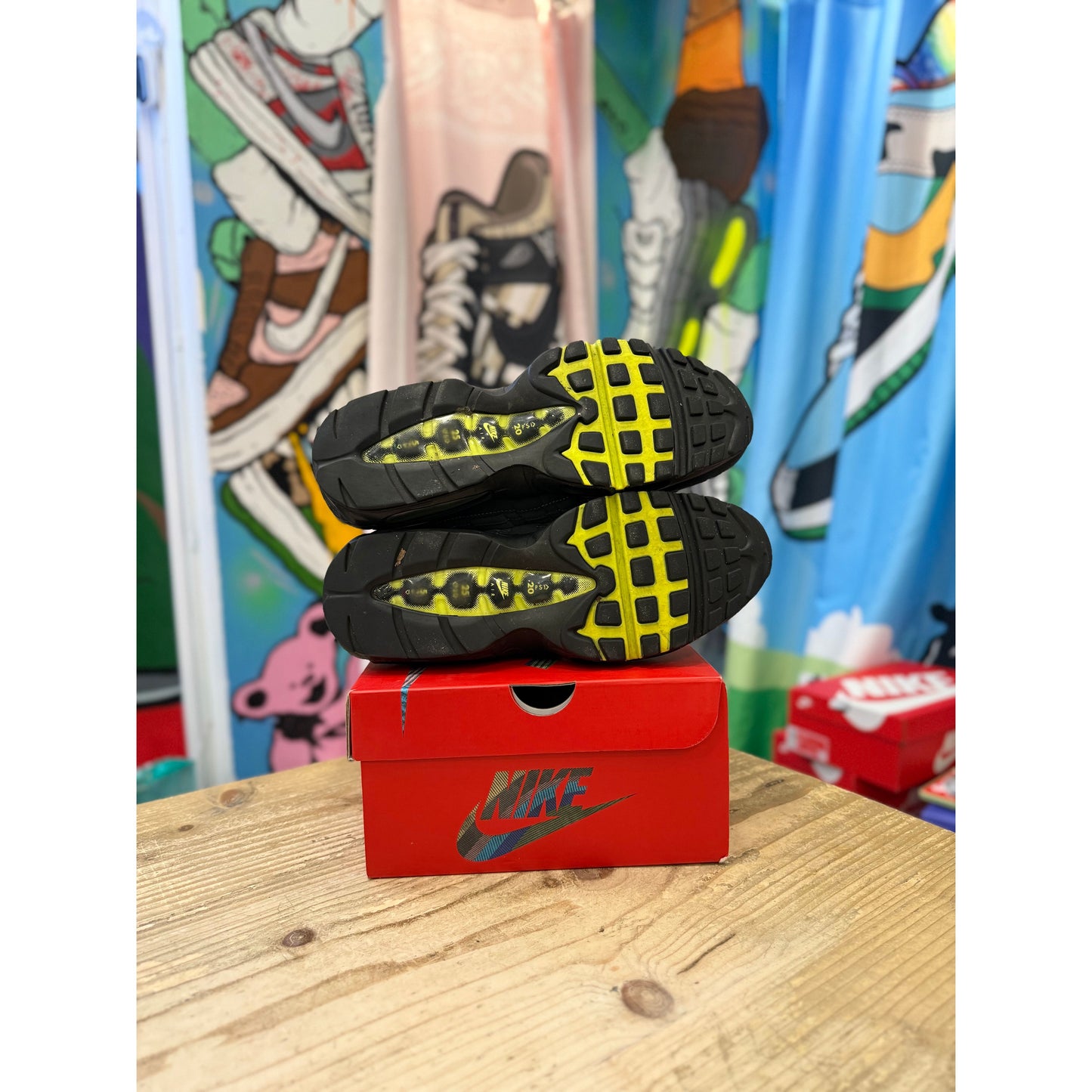 Nike Air Max 95 Neon UK 9.5