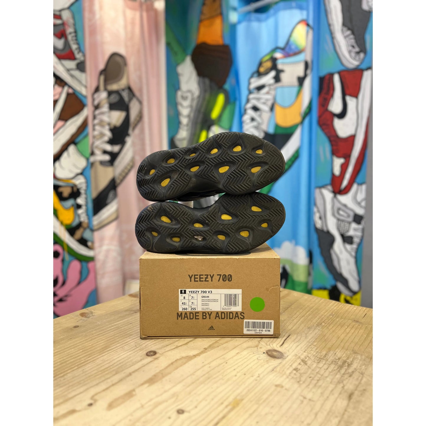 Yeezy 700 V3 Dark Glow UK 7.5