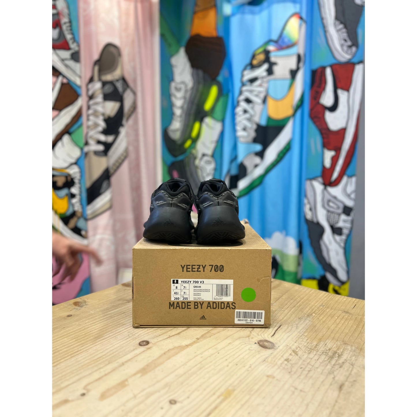 Yeezy 700 V3 Dark Glow UK 7.5