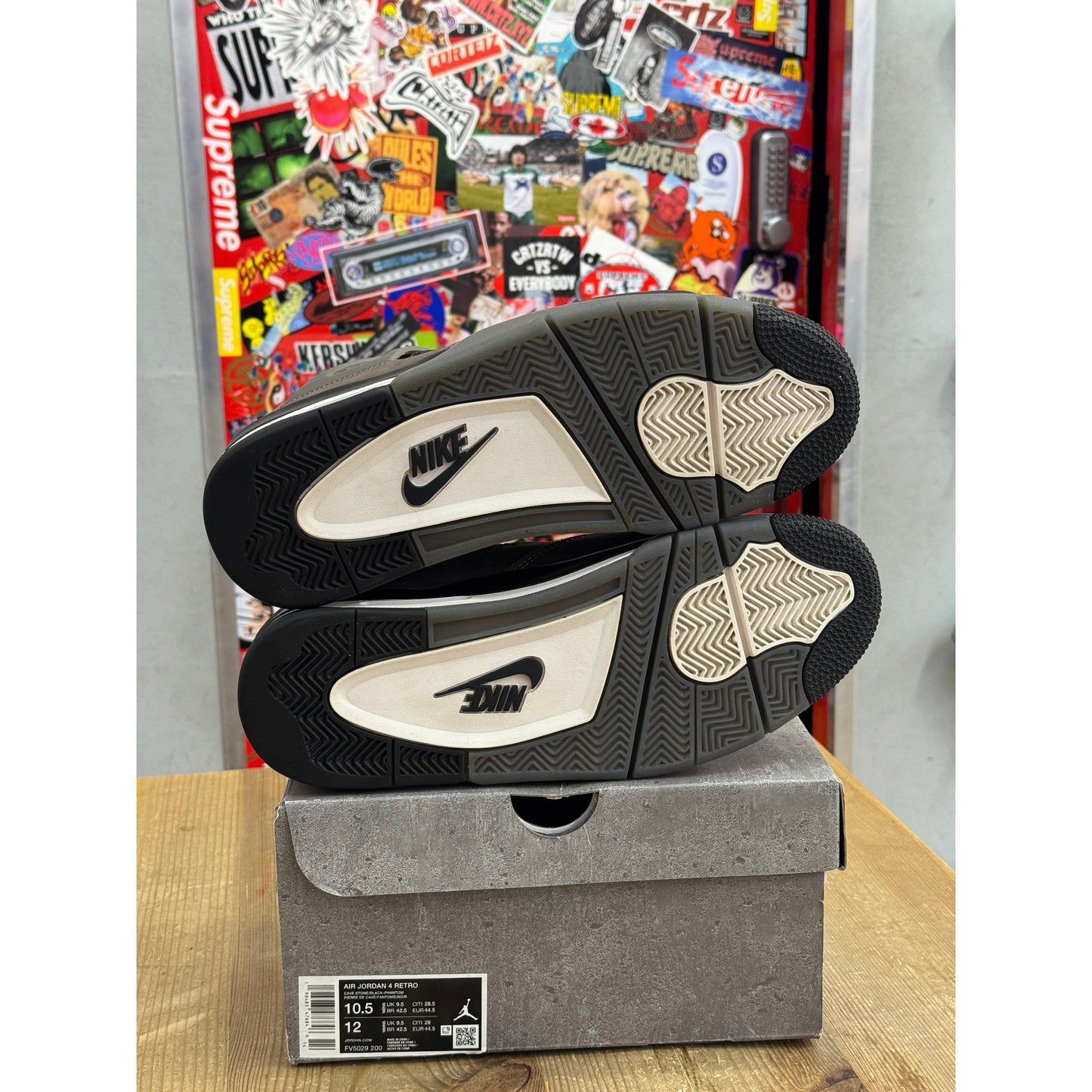 Jordan 4 Retro Cave Stone UK 9.5