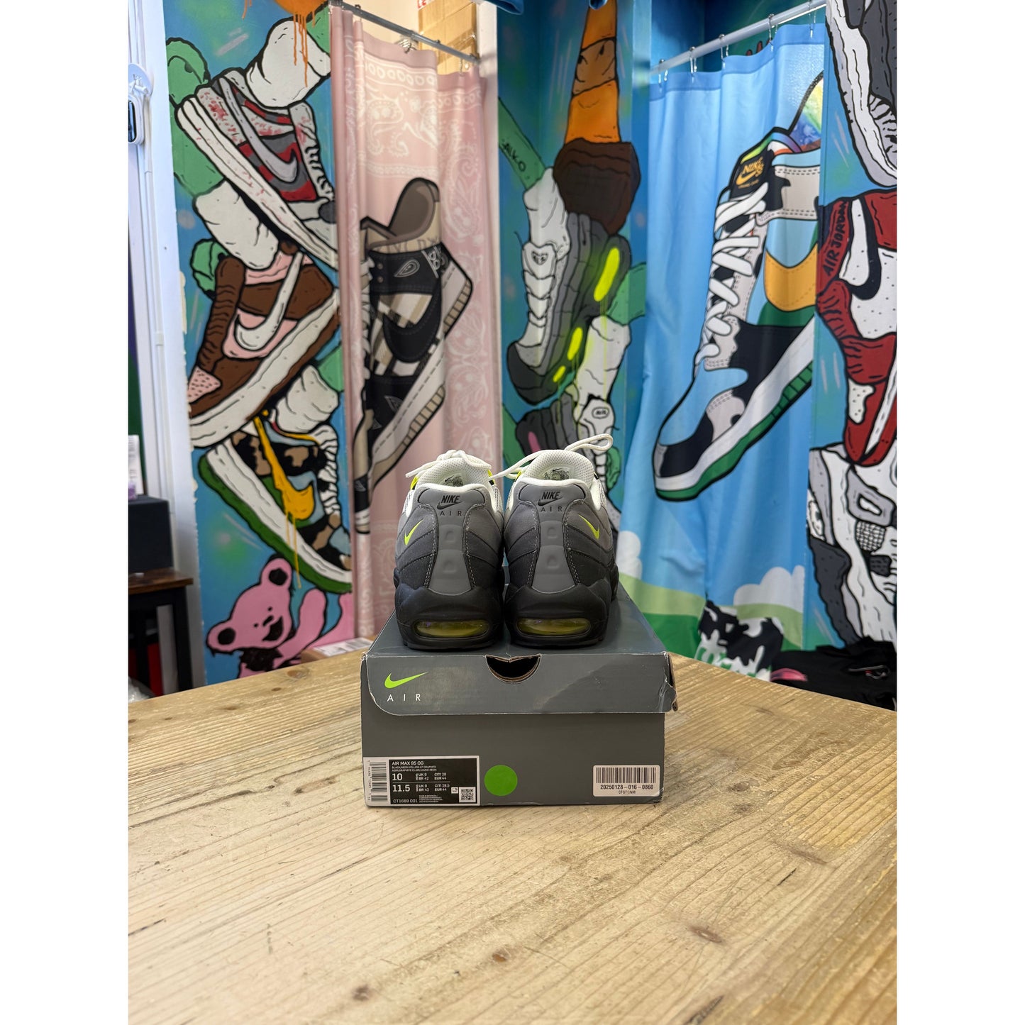 Nike Air Max 95 Neon UK 9