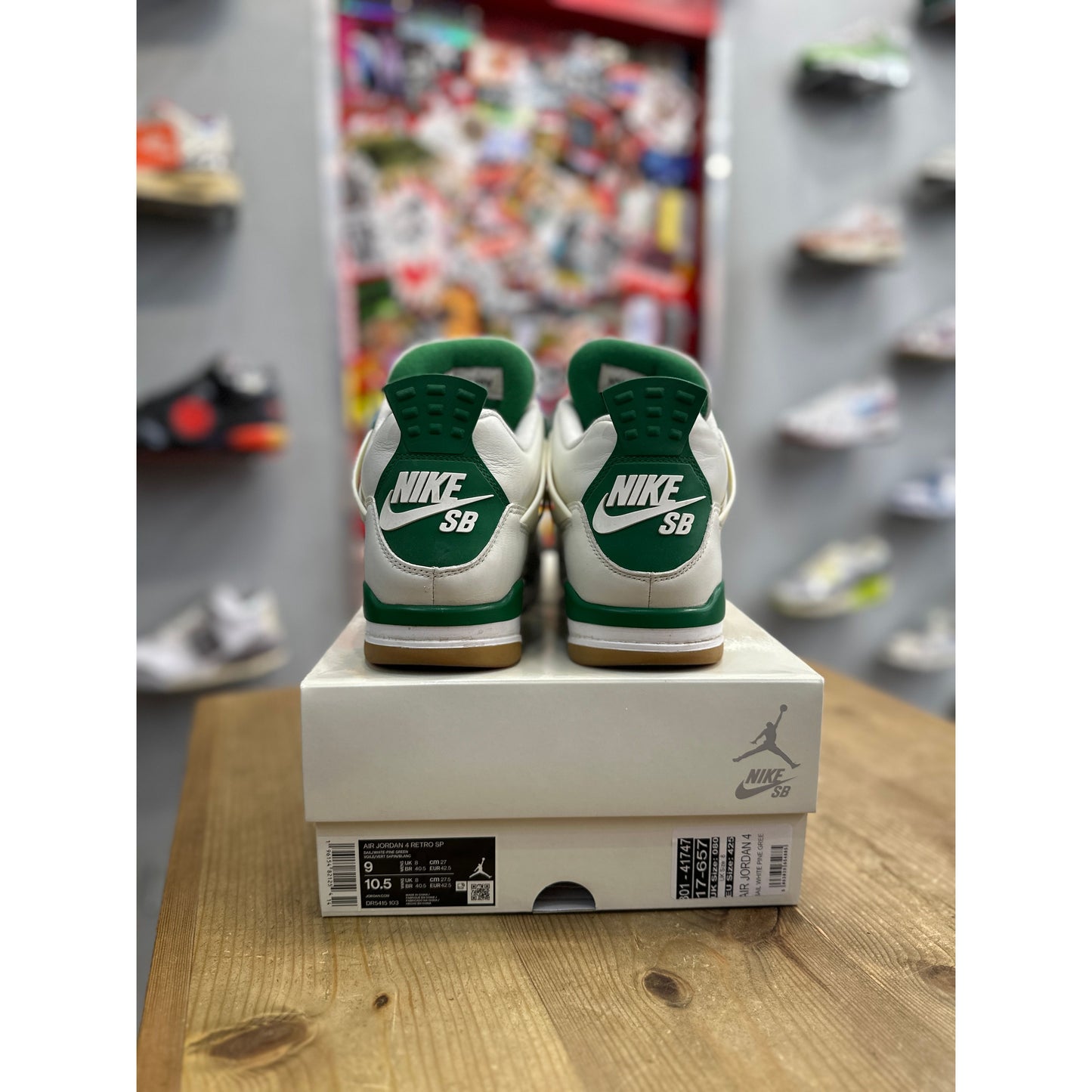 Jordan 4 Retro SB Pine Green UK 8.