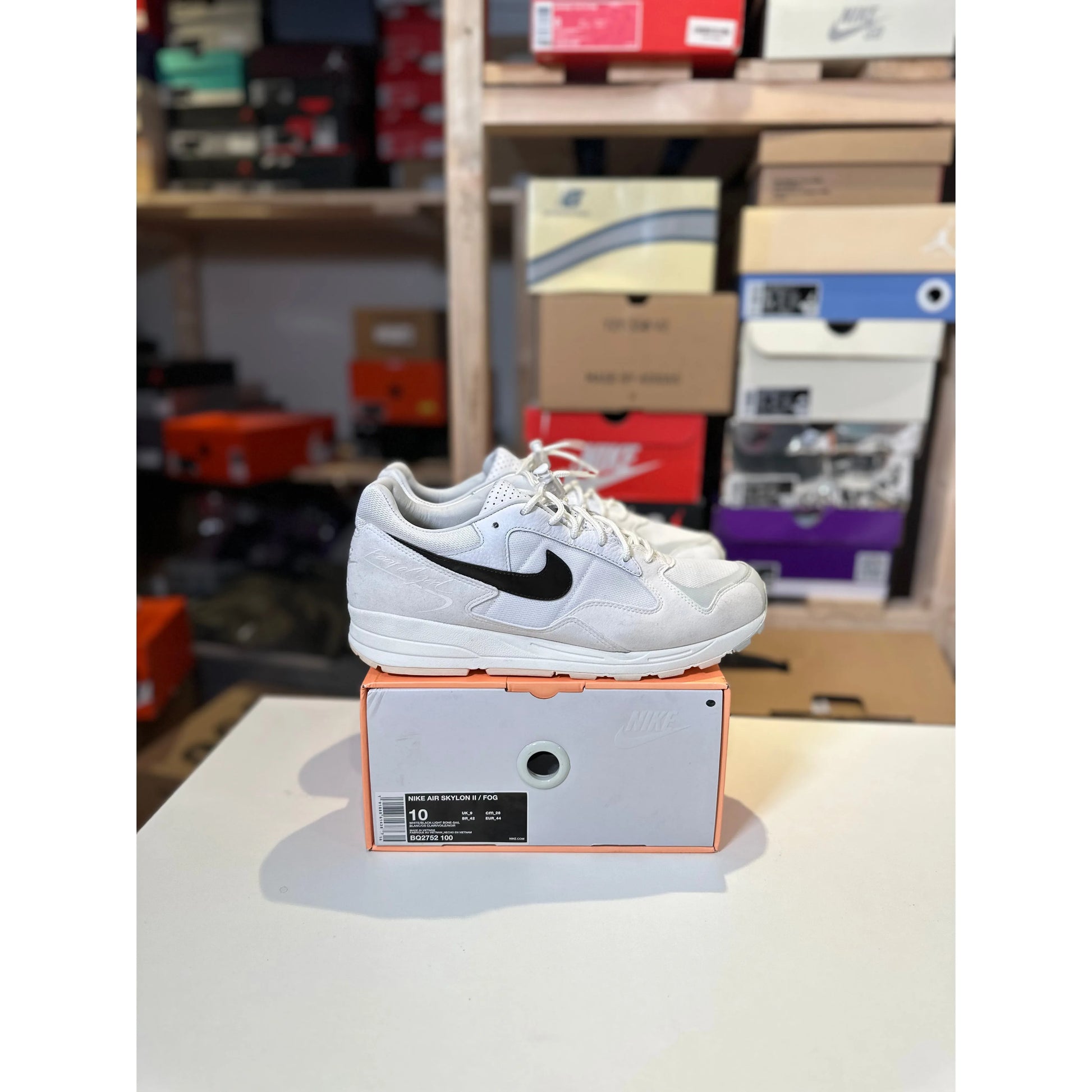 Nike Air Skylon 2 Fear of God White UK 9 Nike KershKicks