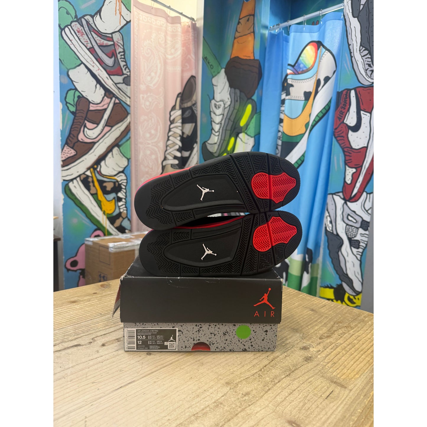 Jordan 4 Red Thunder UK 9.5