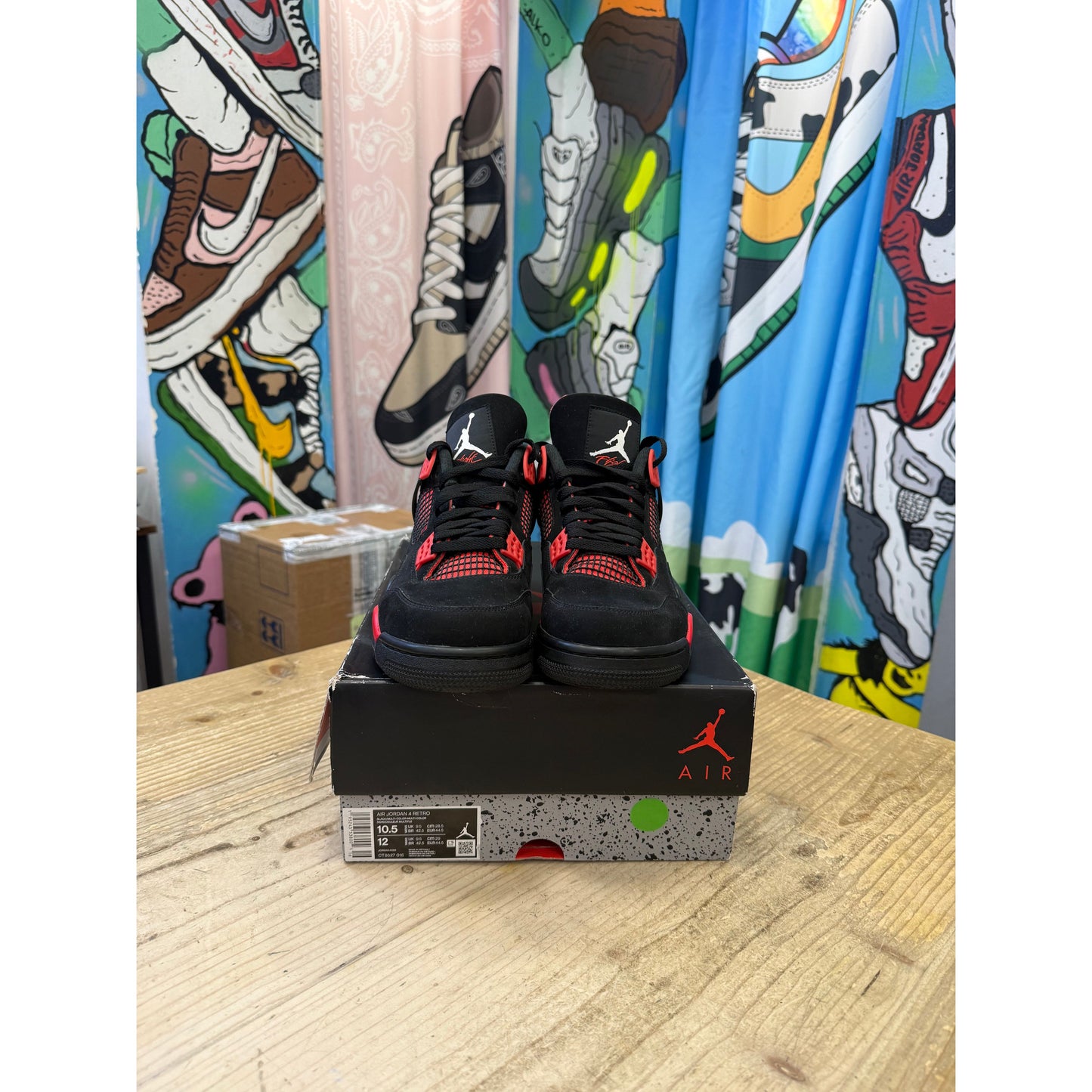 Jordan 4 Red Thunder UK 9.5