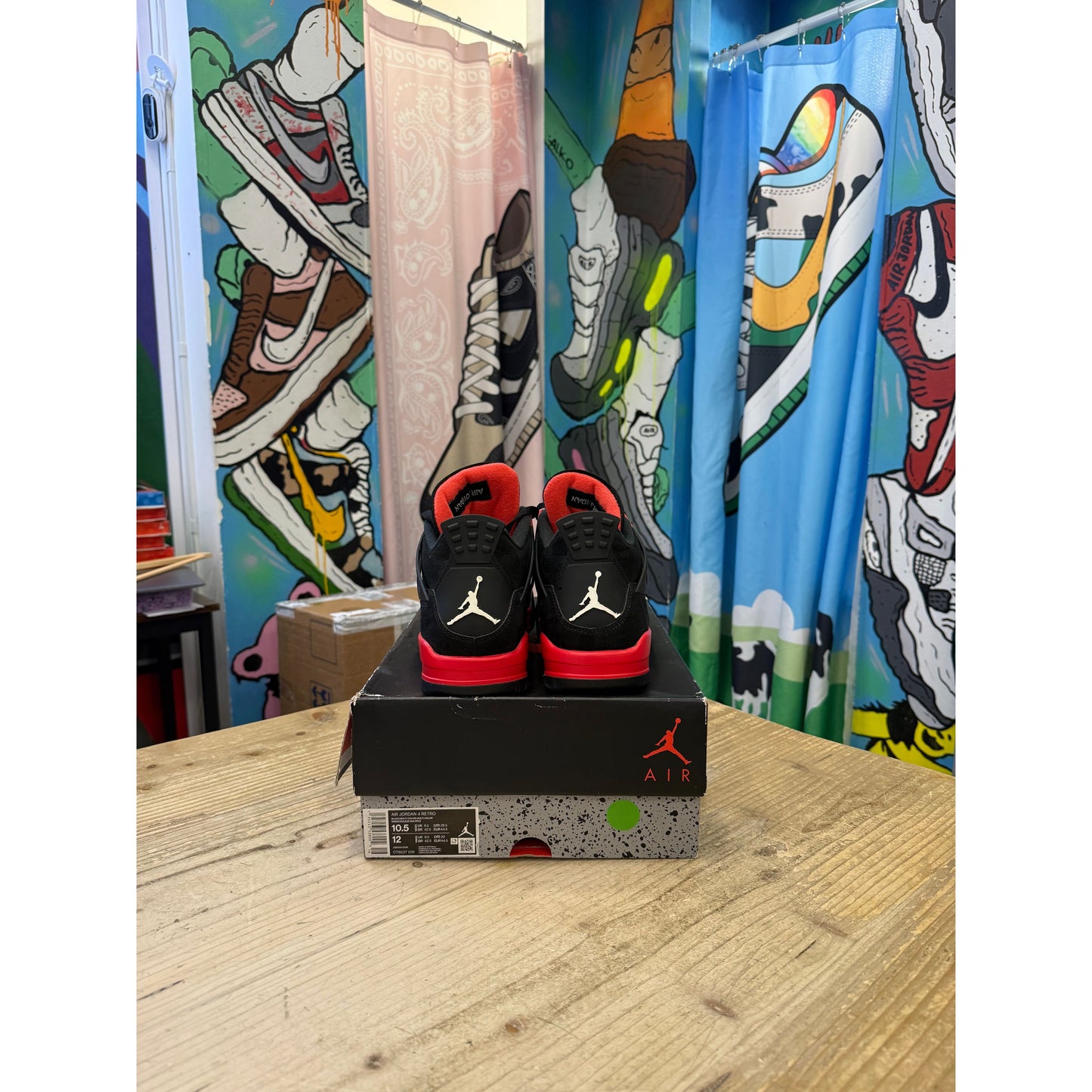 Jordan 4 Red Thunder UK 9.5