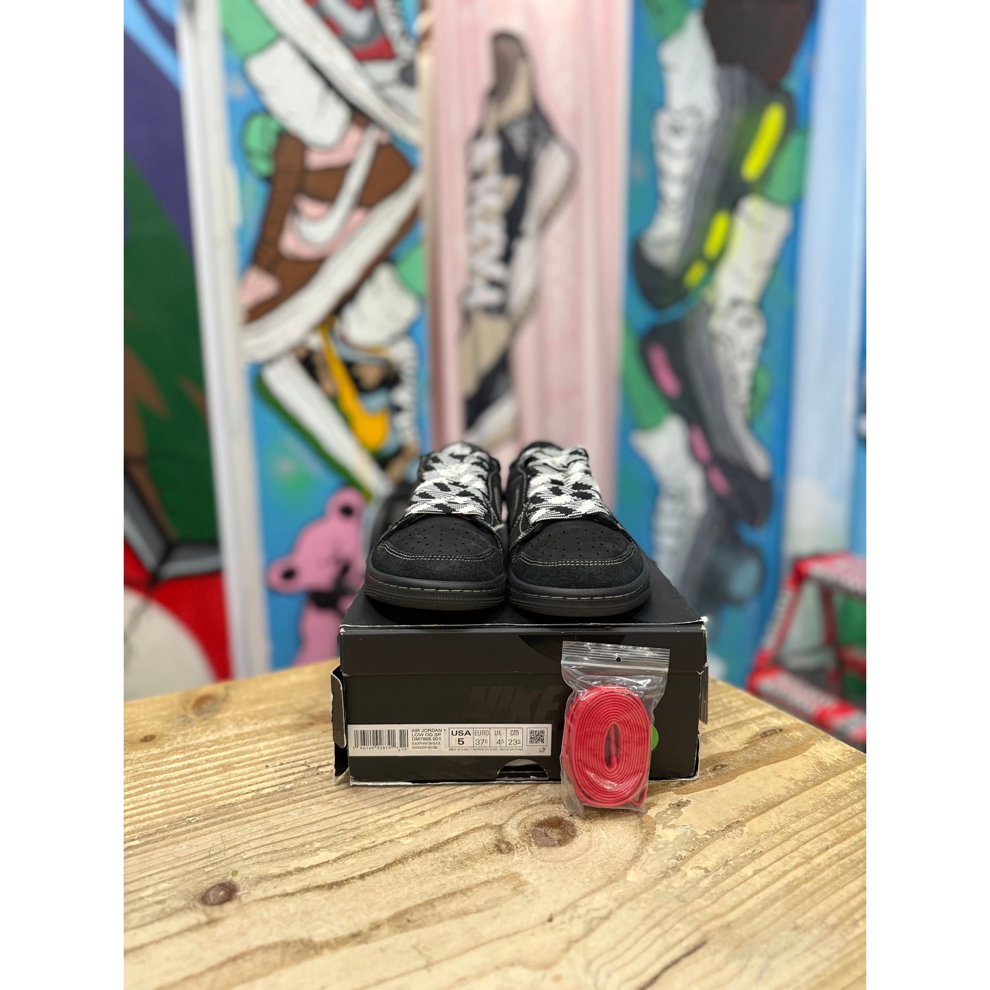 Jordan 1 Low Travis Scott Black Phantom UK 4.5