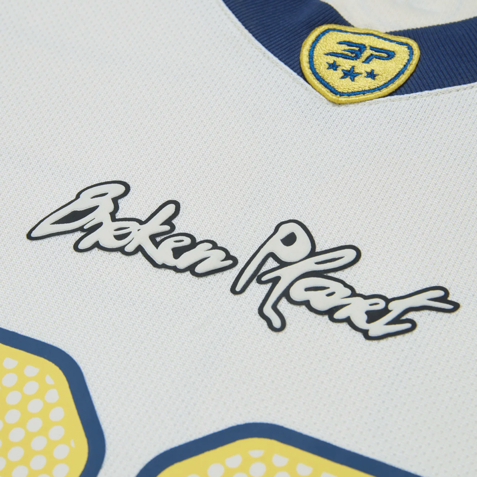 Broken Planet Football Jersey White/Blue by Broken Planet Market in Uncategorized. Available at KershKicks for £130.50. A must-have for fans of Broken Planet Market looking to elevate their style with this T-Shirt.