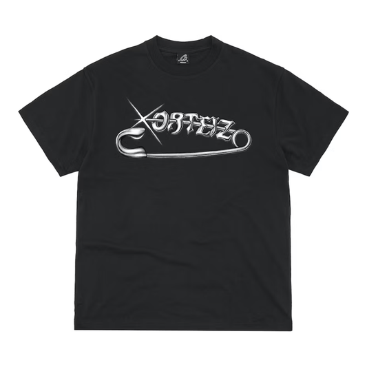 Corteiz Safety Pin Tee Black by Corteiz in Clothing. Available at KershKicks for £85.00. A must-have for fans of Corteiz looking to elevate their style with this T-Shirt.