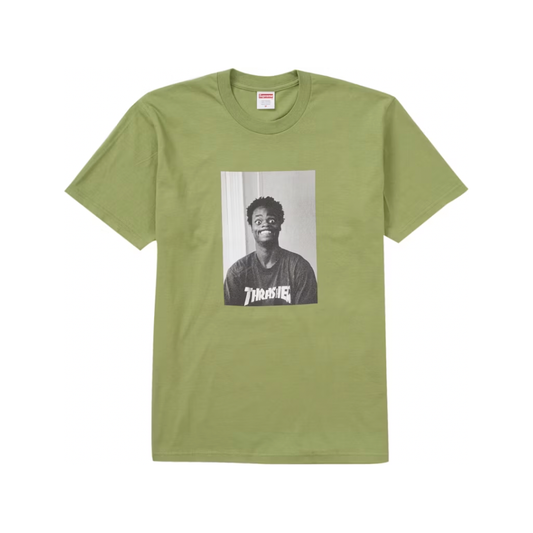 Supreme Thrasher Harold Tee Olive by Supreme in Uncategorized. Available at KershKicks for £85.00. A must-have for fans of Supreme looking to elevate their style with this T-Shirt.