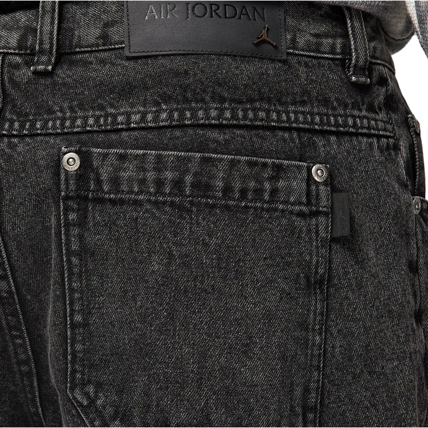 Jordan Loose Fit Button Straight Leg Jeans Men Bottoms