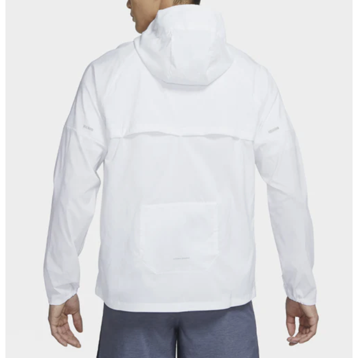 Nike Repel Packable Windrunner Jacket White by Nike in Uncategorized. Available at KershKicks for £90.00. A must-have for fans of Nike looking to elevate their style with this Activewear.