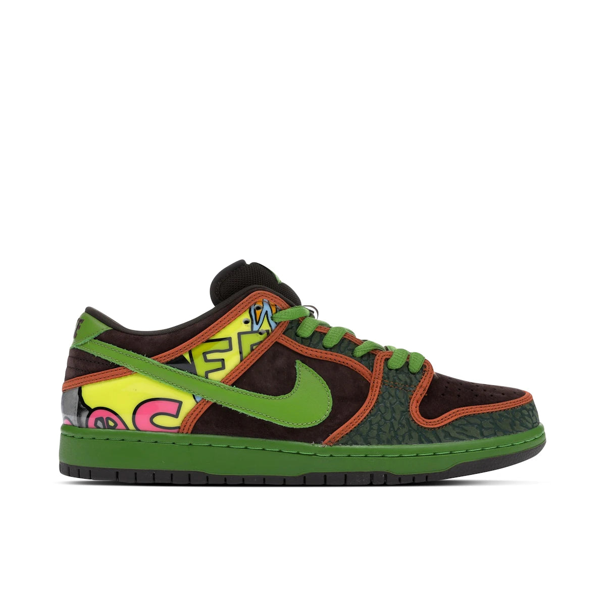 Nike SB Dunk Low De La Soul (2015) by Nike in Shoes. Available at KershKicks for £625.00. A must-have for fans of Nike looking to elevate their style with this Shoes.