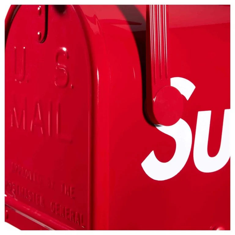 Supreme Gaines Mailbox