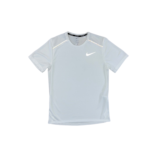 Nike Dri-FIT 1.0 Miler Running T Shirt White by Nike in Uncategorized. Available at KershKicks for £32.00. A must-have for fans of Nike looking to elevate their style with this T-Shirt.