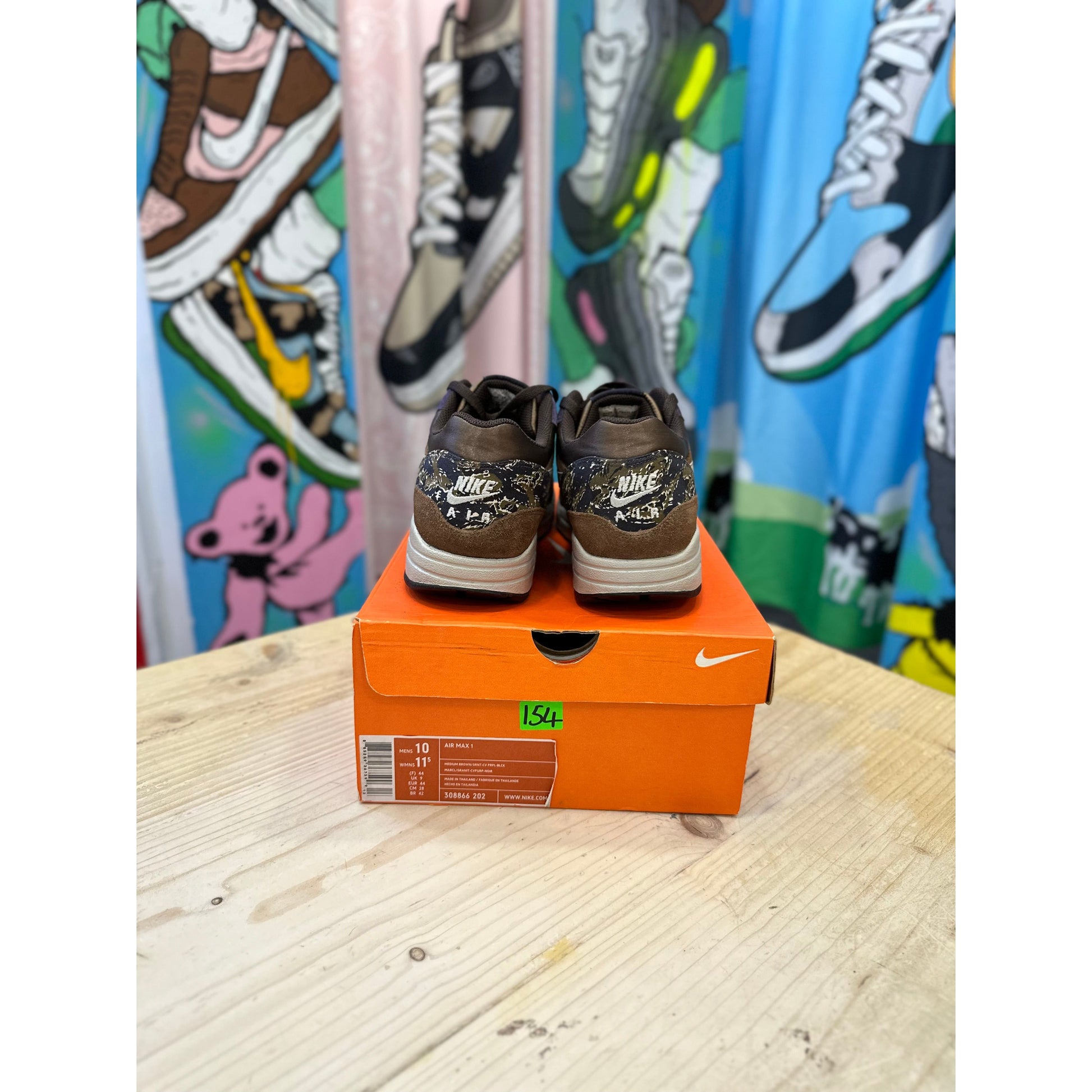 air max 1 friendly football pack