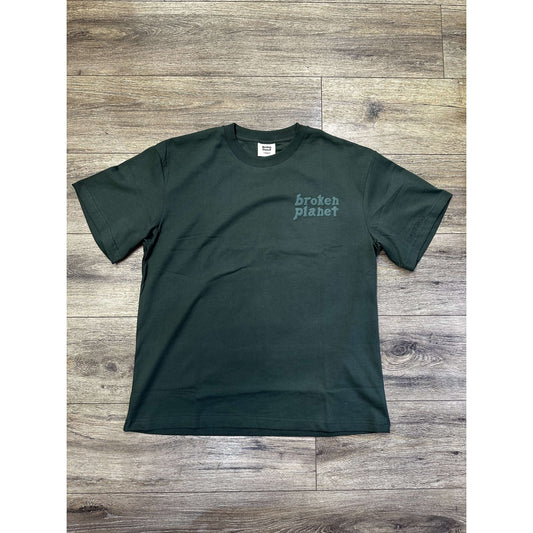 Broken Planet Market Basics T-Shirt Emerald Green by Broken Planet Market in Clothing. Available at KershKicks for £85.00. A must-have for fans of Broken Planet Market looking to elevate their style with this T-Shirt.