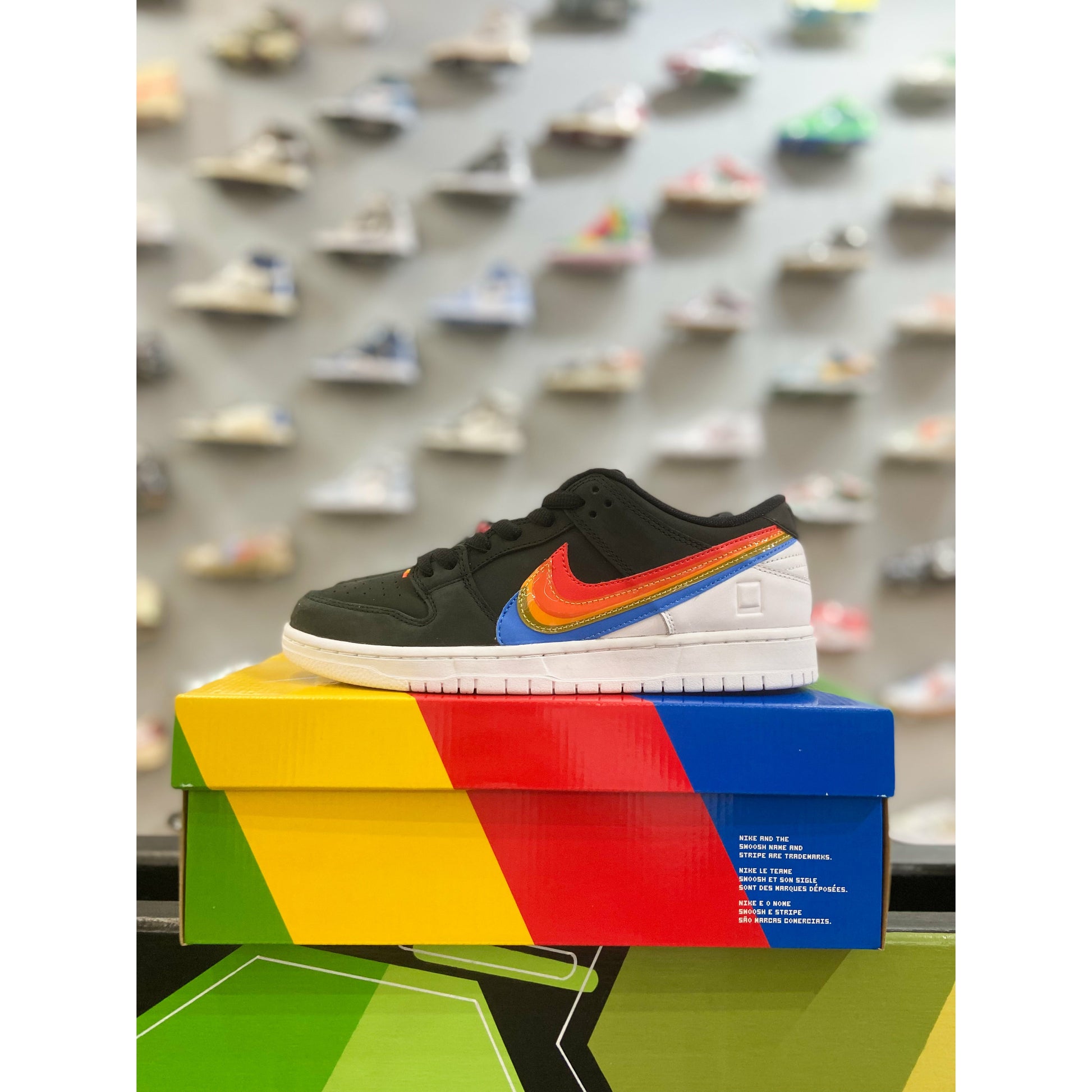polaroid dunk low