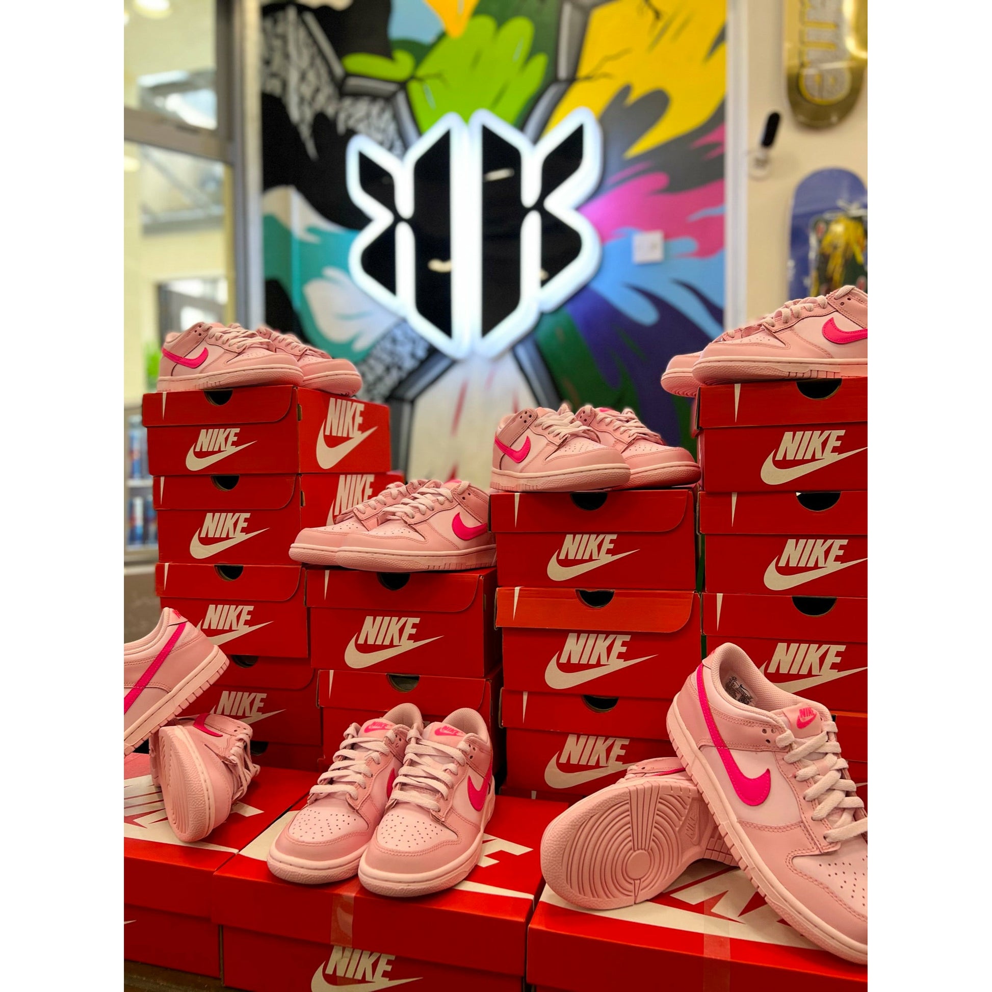 triple pink dunks stores