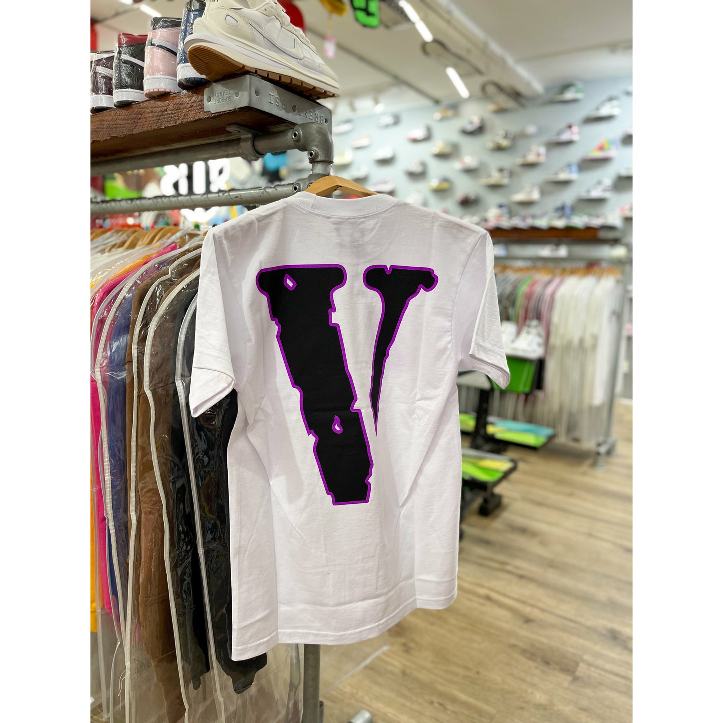 Juice Wrld x Vlone MOTY Man of the Year T-shirt White/Purple from Vlone