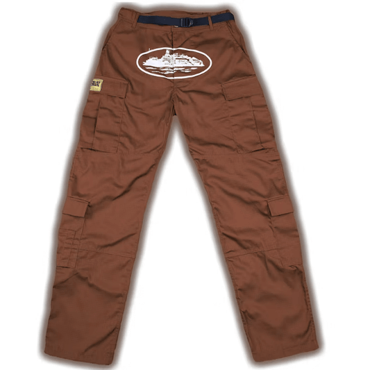 Corteiz Guerillaz* Cargo Pants Brown by Corteiz in Track Pants. Available at KershKicks for £225.00. A must-have for fans of Corteiz looking to elevate their style with this Track Pants.