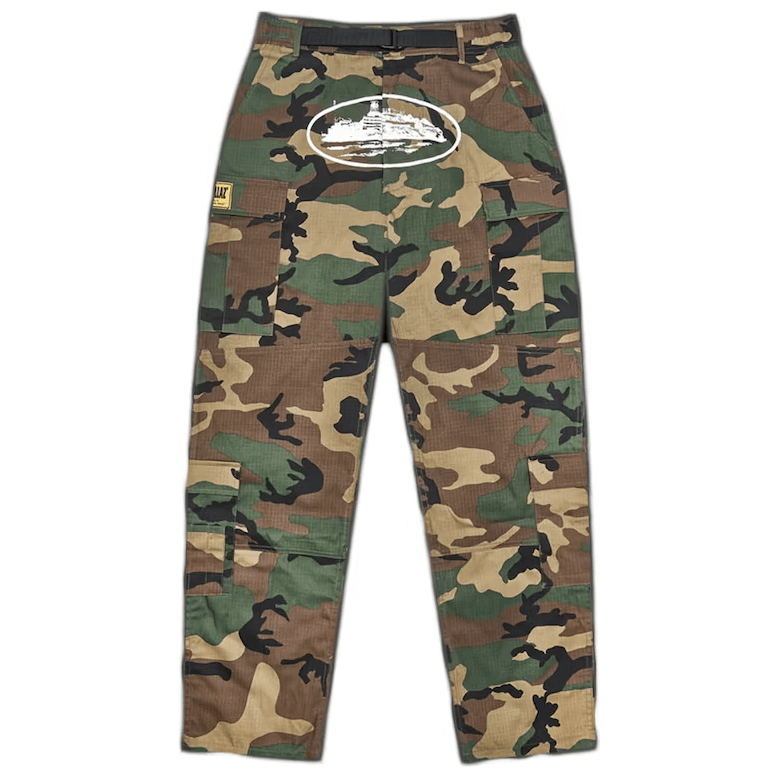 Corteiz Guerillaz* Cargos Woodland Camo by Corteiz in Track Pants. Available at KershKicks for £225.00. A must-have for fans of Corteiz looking to elevate their style with this Track Pants.