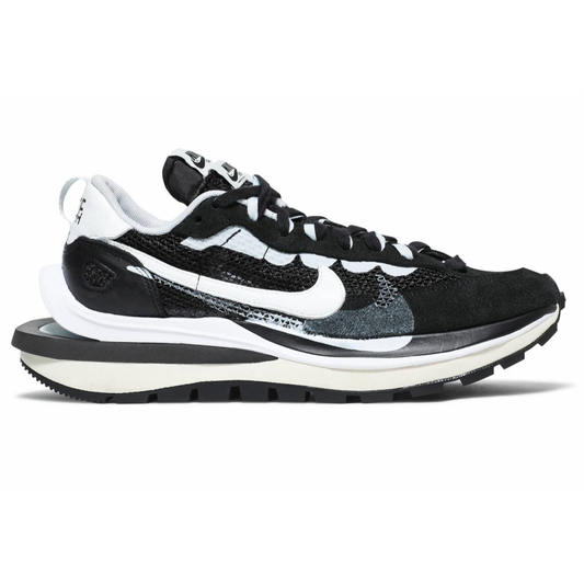 Nike Vaporwaffle sacai Black White from Nike