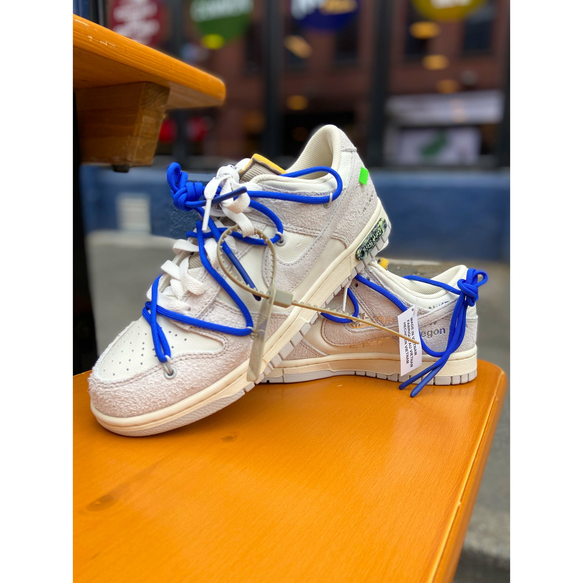 Nike Dunk Low Off-White Lot 32 by Nike in Shoes. Available at KershKicks for £550.00. A must-have for fans of Nike looking to elevate their style with this Shoes.