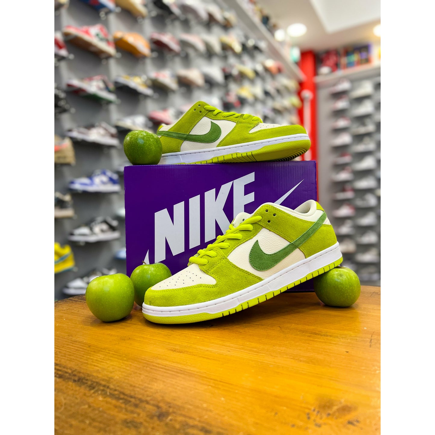 Nike SB Dunk Low Green Apple from Nike