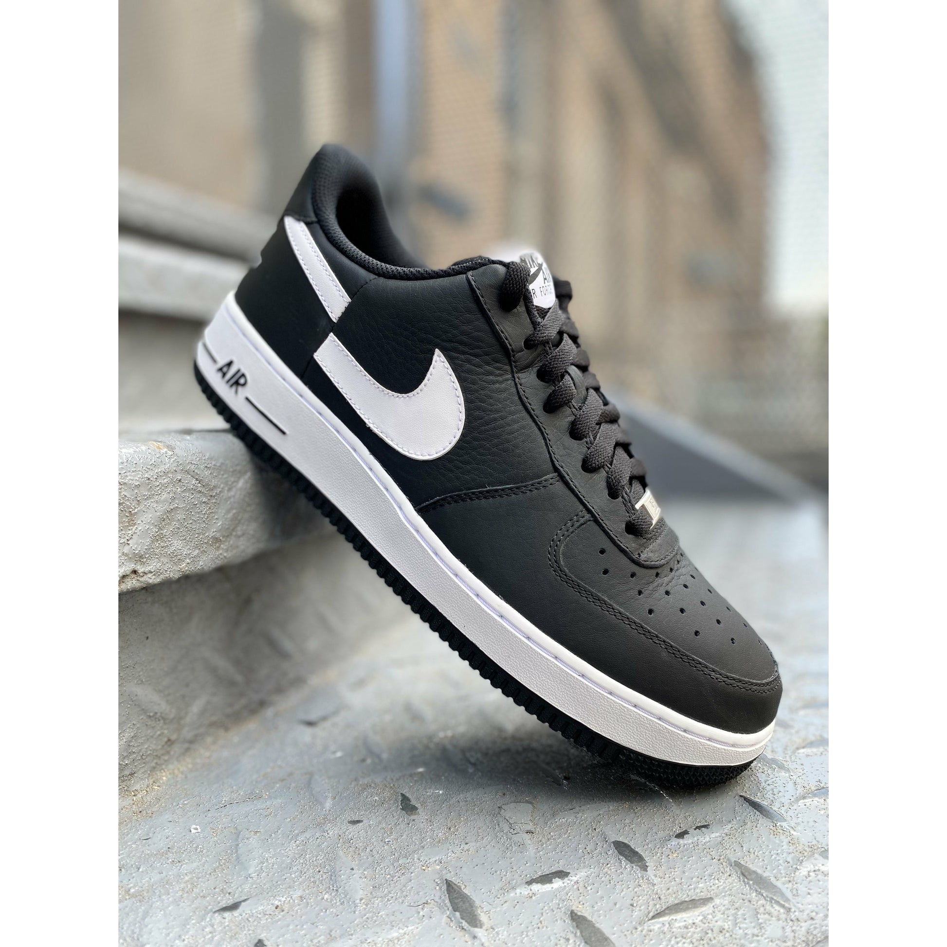 Nike Air Force 1 Low Supreme x Comme des Garcons (2018) by Nike in Shoes. Available at KershKicks for £375.00. A must-have for fans of Nike looking to elevate their style with this Shoes.