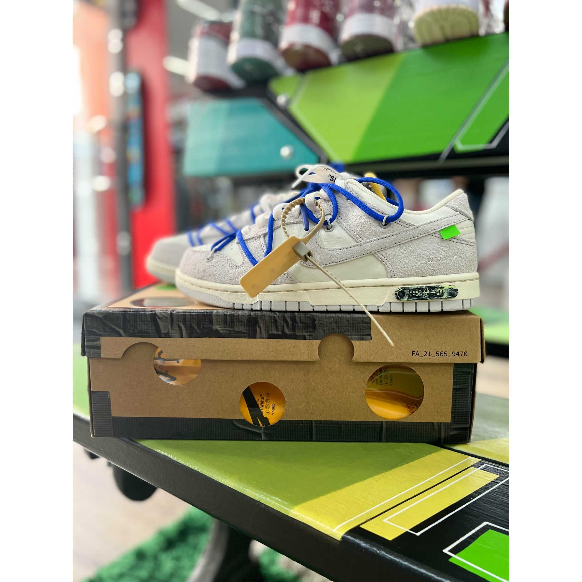 Nike Dunk Low Off-White Lot 32 from Nike